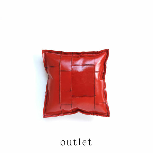 KAKURA（カクラ） アウトレット  レザークッション tunagu 26  レッド