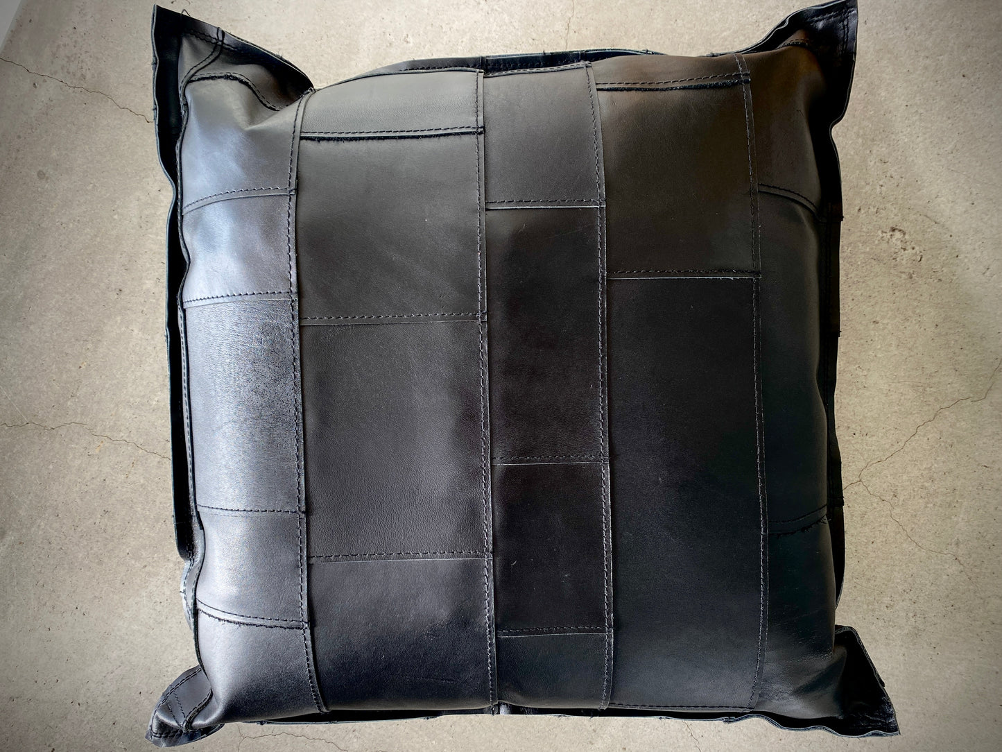 KAKURA（カクラ） アウトレット  レザークッション tunagu 45  ブラック